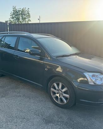TOYOTA AVENSIS 2006 2.2 150 D-4D