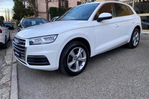Audi Q5 2.0 TDI quattro S tronic Design Sport