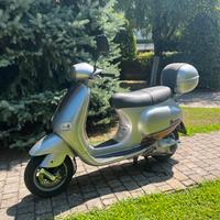 Vespa 150 et4