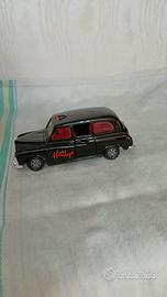 modellino auto austin fx4 1958