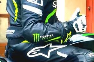 tuta+ sottotuta+ stivali+guanti