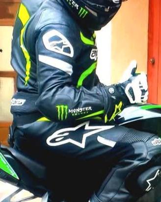 tuta+ sottotuta+ stivali+guanti