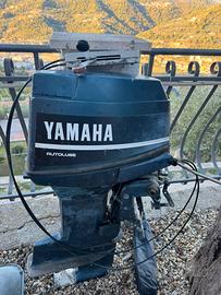 2 Motori fuoribordo Yamaha 25/30cv e 25 cv