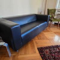 Divani in pelle nera entro 30/11