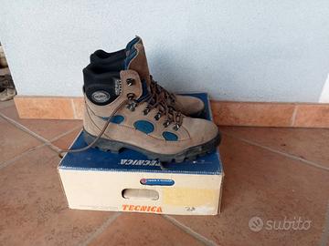 Scarponi Trekking uomo/donna misura 39