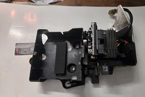 centralina regolatore tensione supporto batteria s