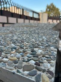 Pavimento da esterno in graniglia