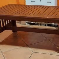 Tavolo da giardino o salotto 