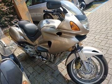 Honda Deauville 650cc 1999 Moto e Scooter In vendita a Rimini