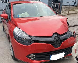 Renault Clio 2015 1.2 b