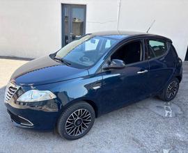 LANCIA Ypsilon 1.2 69CV 5p. Gold