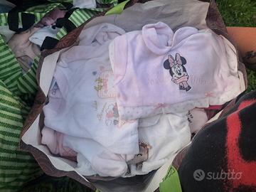 Abbigliamento bambina 0-4 anni