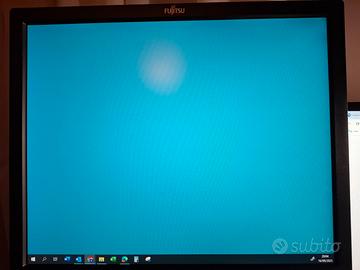 Postazione Smart Working Monitor Fujitsu