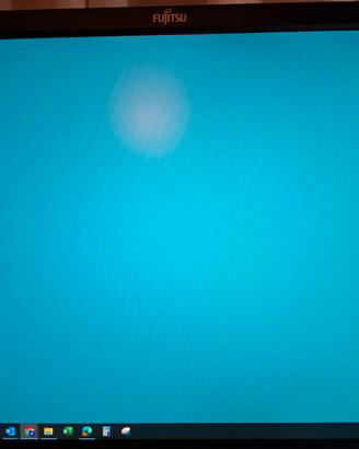 Postazione Smart Working Monitor Fujitsu