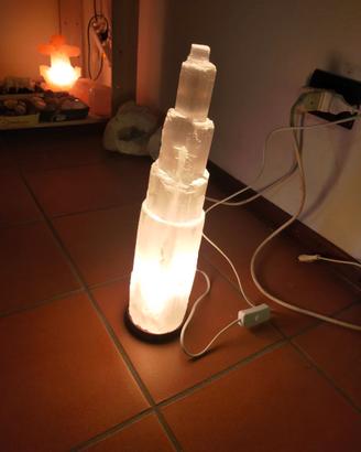 Lampada a torre in Selenite