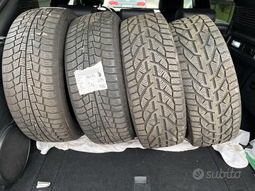 Pneumatici invernali 195/55  R16