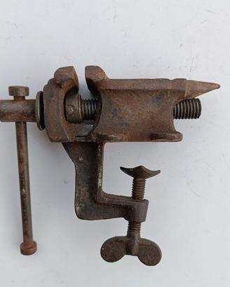 PICCOLA MORSA DA BANCO VINTAGE CON INCUDINE CONICA