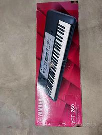 YAMAHA YPT-260
