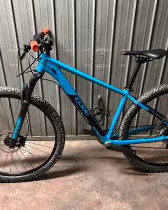 Mtb cube attention SL