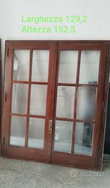 Finestra in legno di pregevole qualità