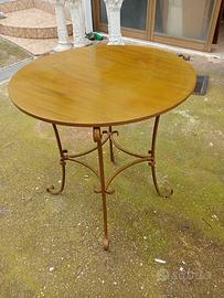 tavolo in ferro battuto a mano