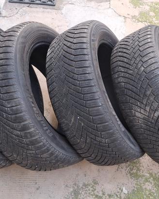 Gomme 235/55 R18