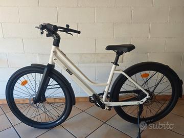 Bici bicicletta elettrica E-bike 