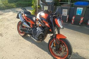 KTM 890 Duke GP 2024