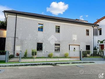 4 LOCALI A MONTESCUDO - MONTECOLOMBO
