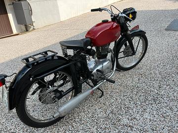 Gilera turismo sport 150