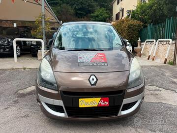 Renault Scenic Scénic X-Mod 1.5 dCi 110CV Luxe
