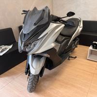 Kymco AK 550