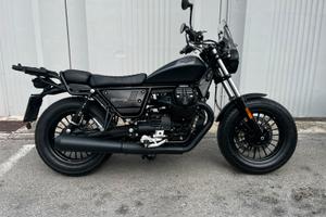 Moto guzzi V9 850