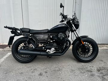 Moto guzzi V9 850