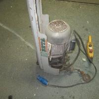 MONTACARICO-BETA DA 250 KG MOD-BANDIERA & BINARIO