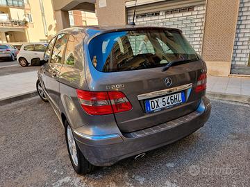 Mercedes Benz classe B Crome  200  Diesel 