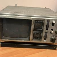 Tv/radio epoca famosa marca McLaren