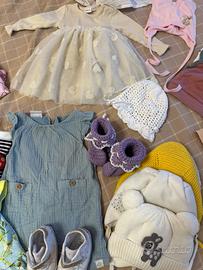 Vestiti bambina 6-9 mesi !!!!