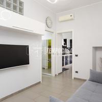 3 LOCALI RISTRUTTURATO CON BALCONE