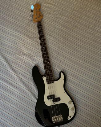 Basso Squier Fender Affinity P Bass + Amp 25 watt