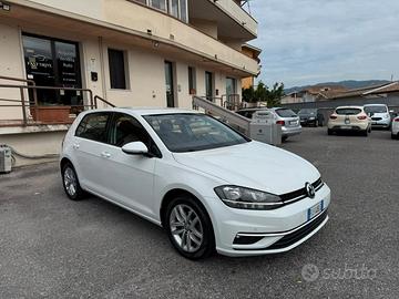 Volkswagen Golf 1.0 TSI 110 CV DSG 5p. Business Bl