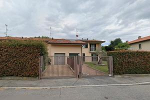 Open-space con giardino a Gallarate