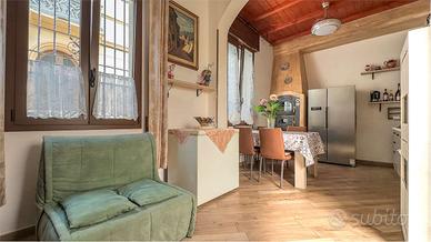 Casa indipendente in zona servita a Monserrato