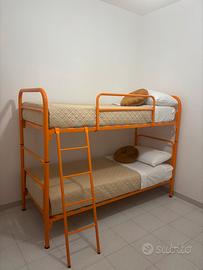 Letto a castello con materassi