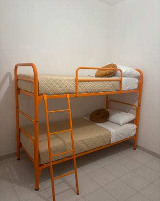 Letto a castello con materassi