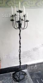 Porta candela in ferro forgiato e battuto a mano