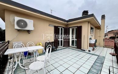 BILOCALE CON TERRAZZO PANORAMICO IN CENTRO A CASAT