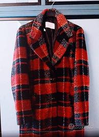 Cappotto con bottoni