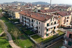 2 LOCALI A COLOGNOLA AI COLLI