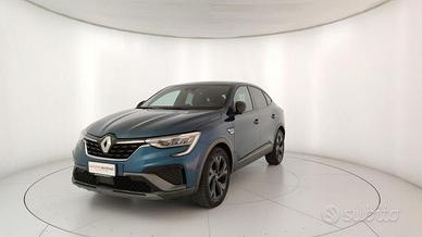 Renault Arkana Hybrid E-Tech 145 CV R.S. Line